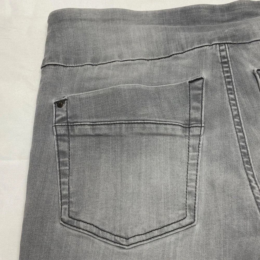 Rock & Republic Jeans Women's 12 Grey Denim Rx Fever Pull On Skinny Distressed‎